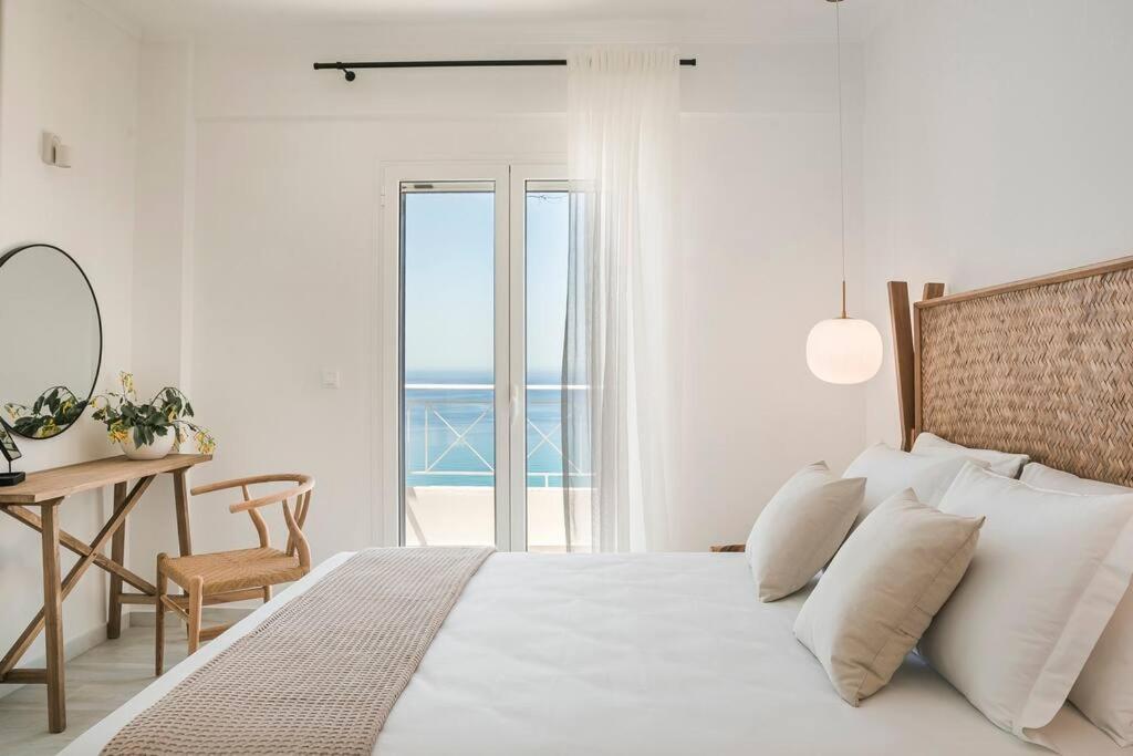 Lourdas White Villa Lourdata  Buitenkant foto